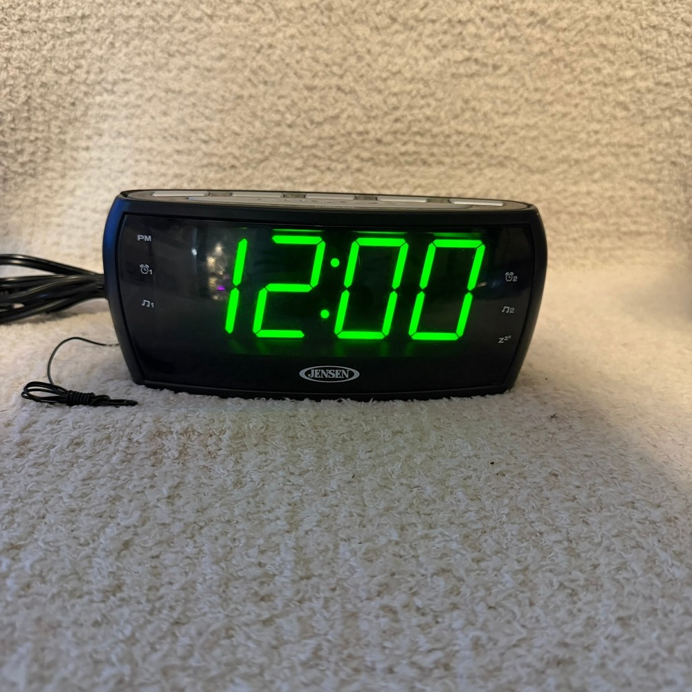 Jensen JCR-208A AM‎ FM Dual Alarm Clock Radio Green LED Digital Display Black